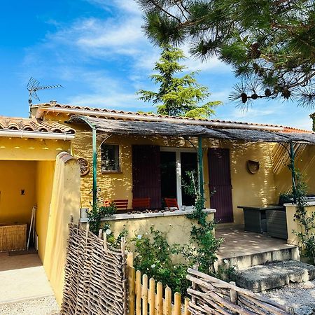 La Pitchoune : Gite Aux Pieds Des Alpilles Mouries Exteriör bild